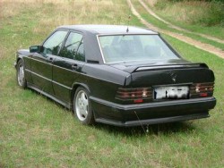 Mercedes 190 E, motor, převodovka, olej